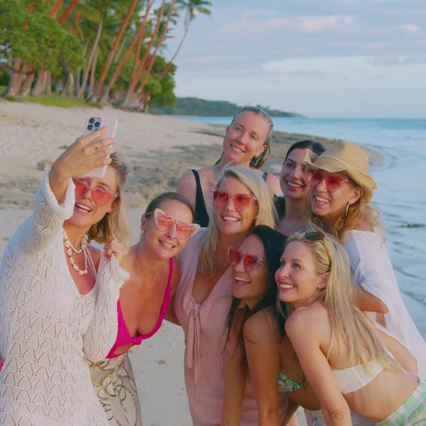 The Fiji 2022 group sharing a beach selfie