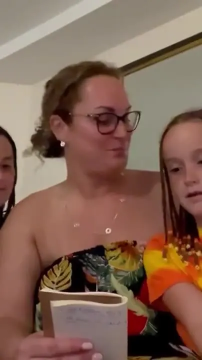 Two little girls at She Evolves Fiji 2022